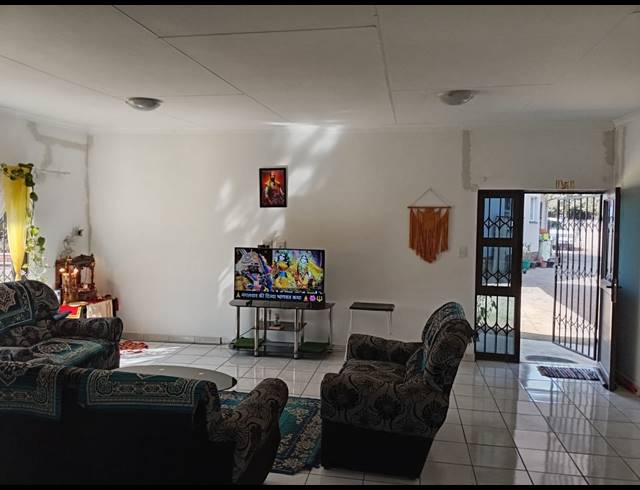 4 BEDROOM HOUSE FOR SALE IN BRACKENHURST